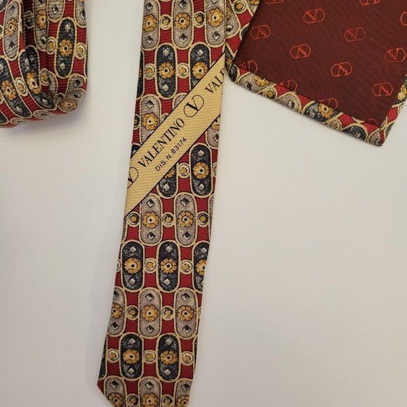 Valentino Cravette Made in Italy 100% Silk Tie - Picture 4 of 9